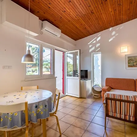 Alan Apartament Baška