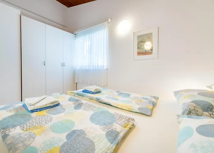 Alan Apartman *